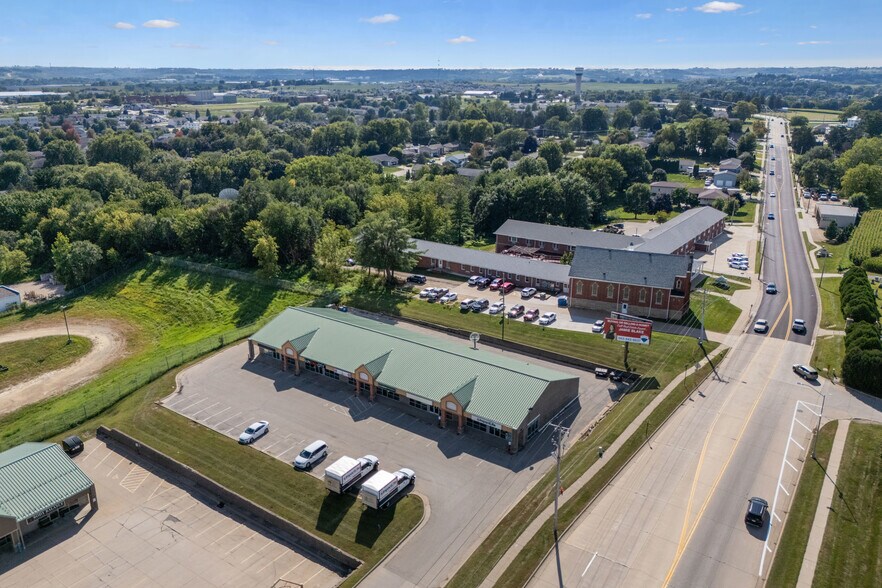 More Photos Of 4867 Asbury Rd, Dubuque Storefront Retail Office For Lease