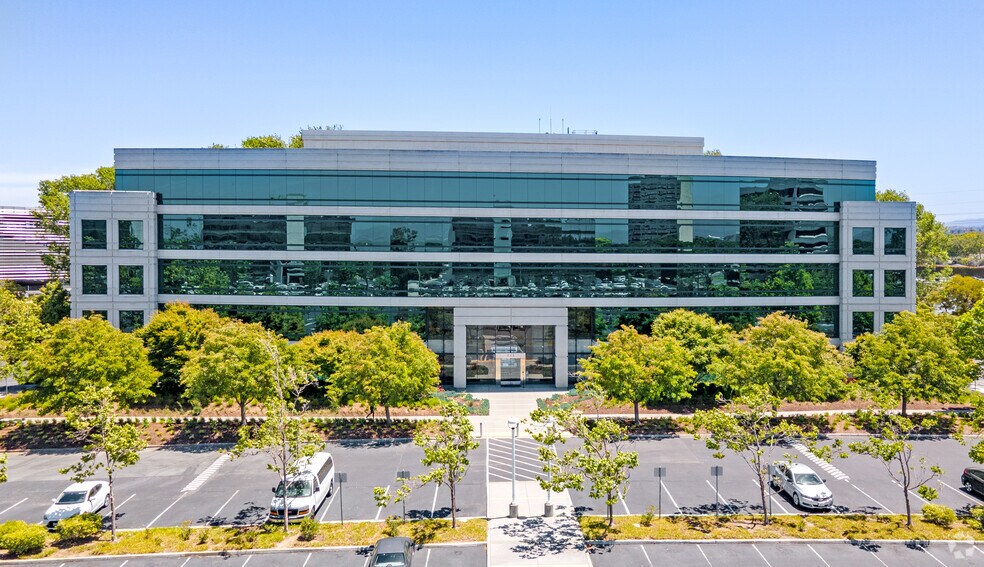 More Photos Of 555 Airport Blvd, Burlingame Office For Lease
