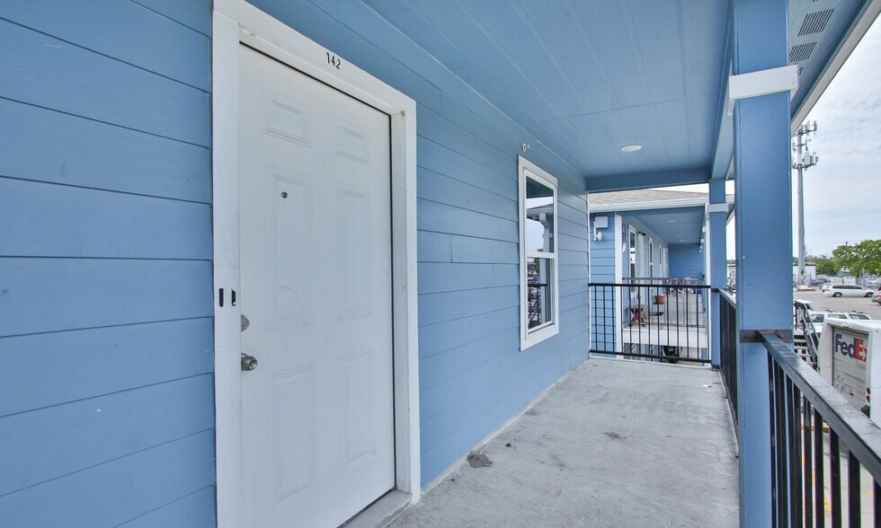 More Photos Of 1318 Avenue A, South Houston Apartments For Sale