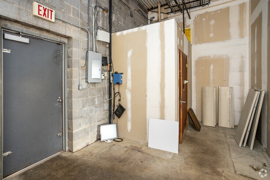 More Photos Of 5510 Highway 153, Hixson Unknown For Lease