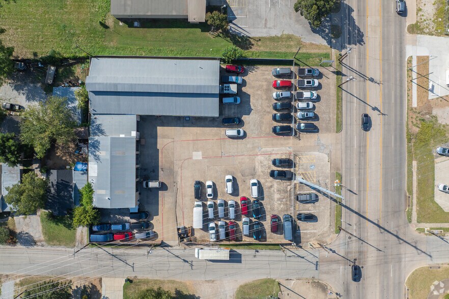More Photos Of 2108 N Beach St, Haltom City Auto Repair For Sale