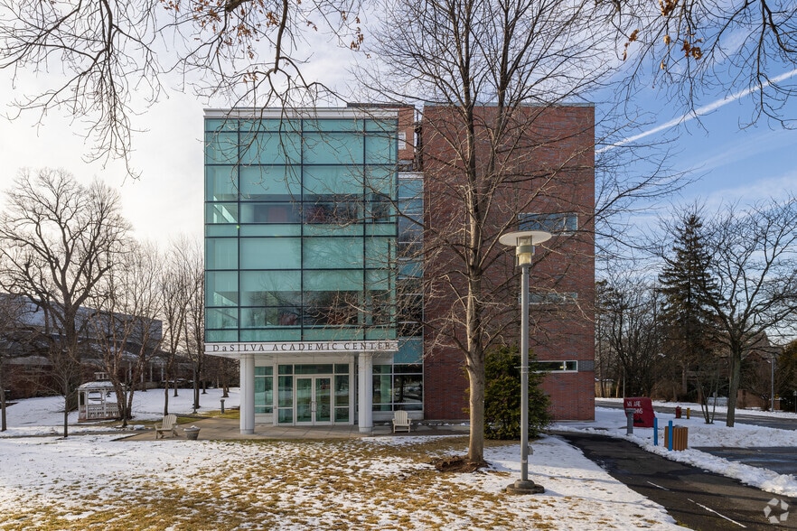 More Photos Of 300 Howard Ave, Staten Island Schools For Sale