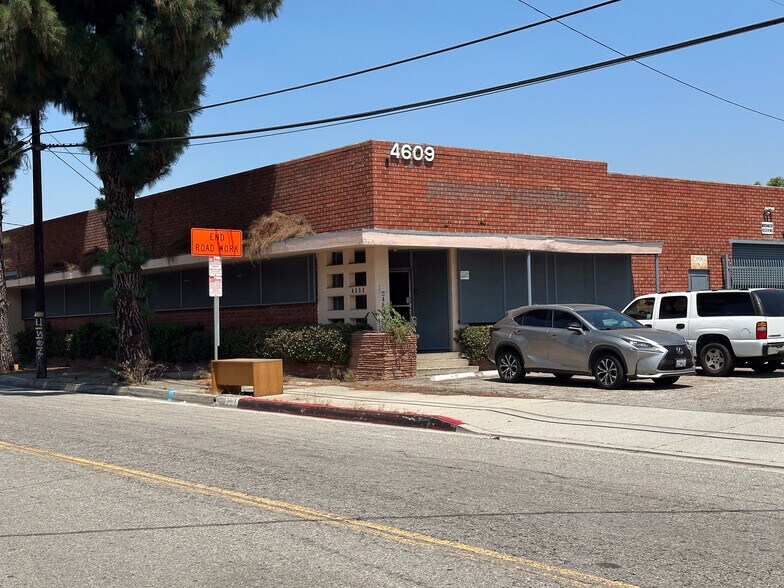 Primary Photo Of 4609 Sheila St, Commerce Warehouse For Lease