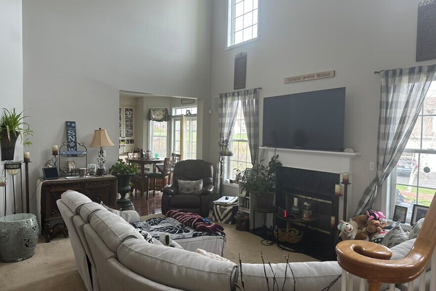 More Photos Of 4 Augusta Ct, Monroe Specialty For Sale