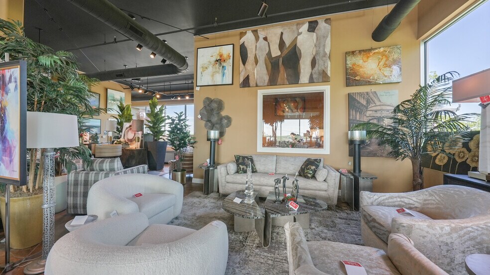 More Photos Of 2265 Bagnell Dam Blvd, Lake Ozark Office For Sale