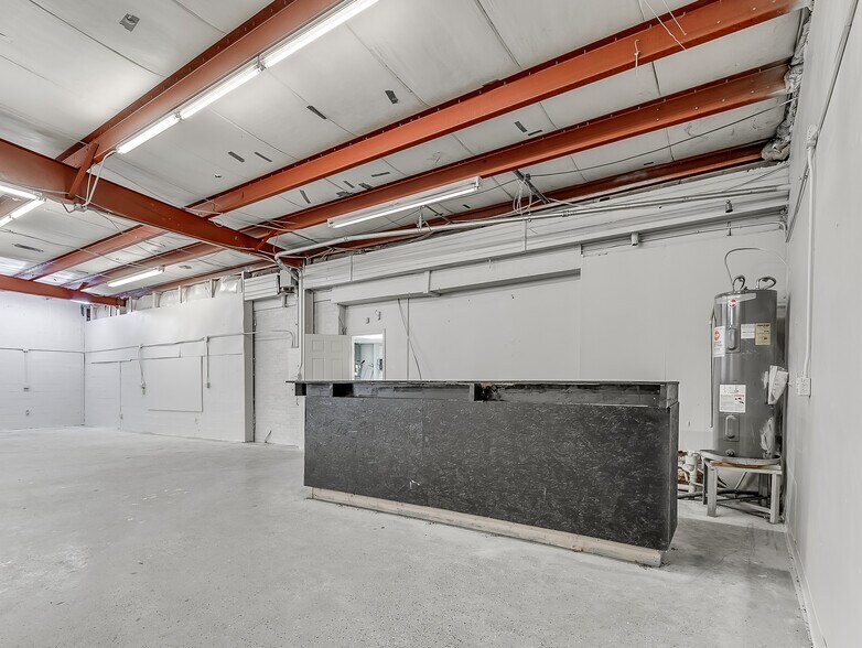 More Photos Of 901 N Virginia Ave, Oklahoma City Manufacturing For Lease