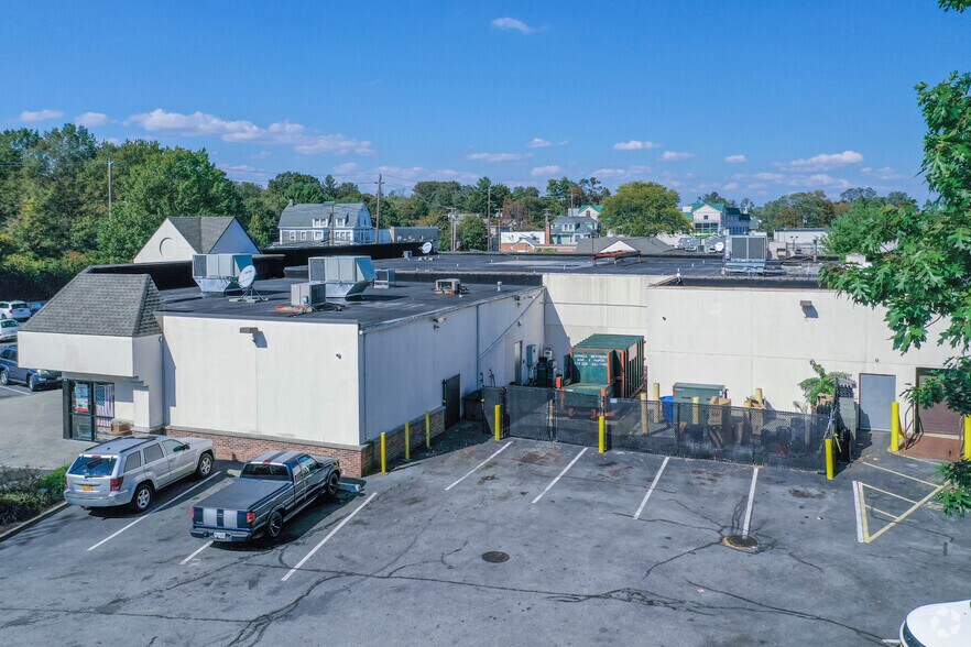 More Photos Of 206-214 Glen Cove Ave, Glen Cove Freestanding For Lease