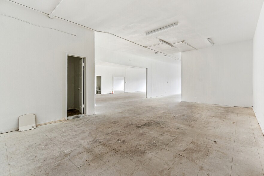 More Photos Of 3015 Artesia Blvd, Torrance Storefront Retail Office For Sale