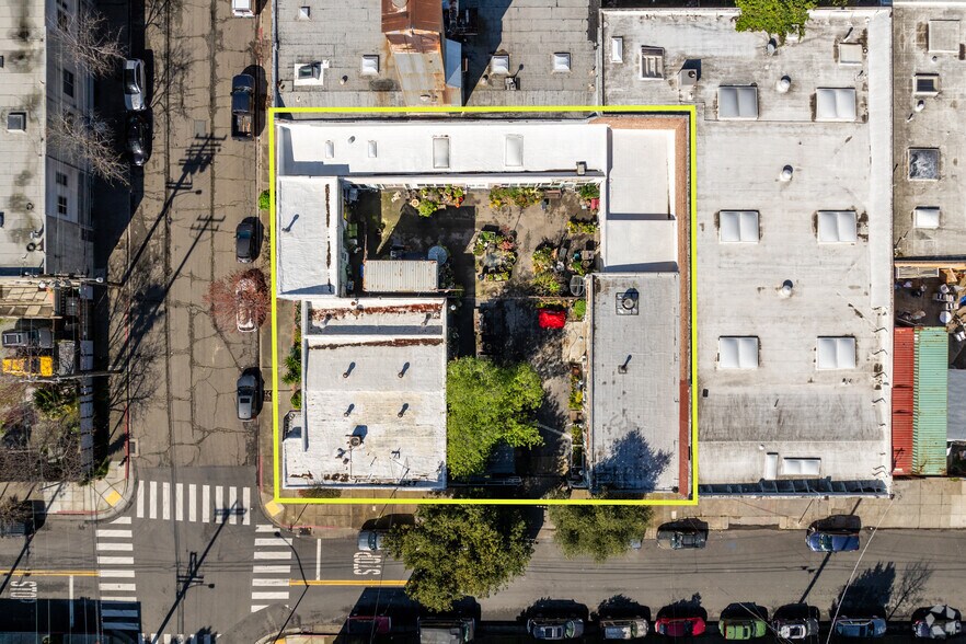 More Photos Of 1200 24th St, Oakland Warehouse For Sale