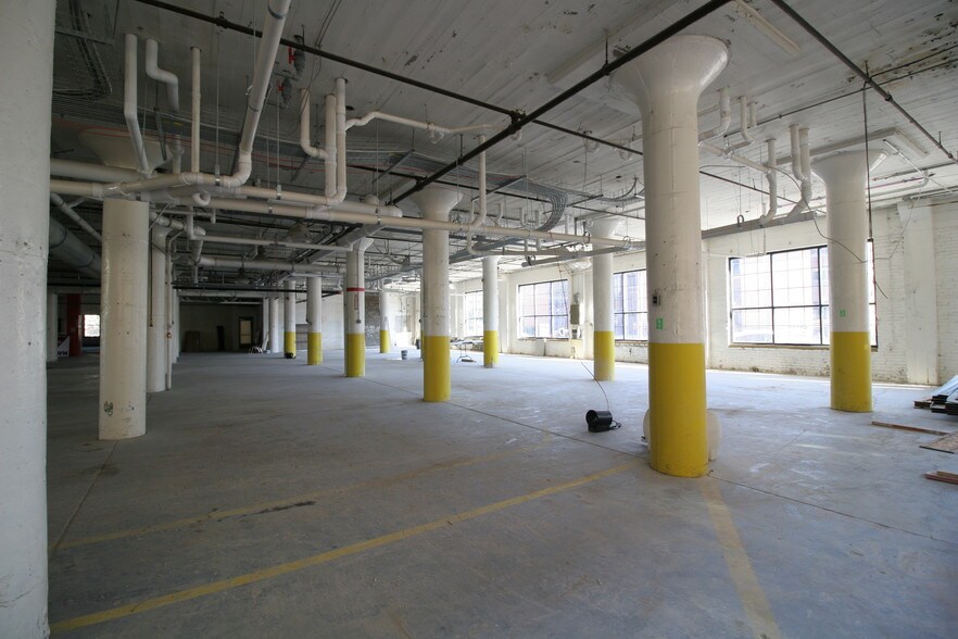 More Photos Of 102 W Superior St, Fort Wayne Apartments For Lease