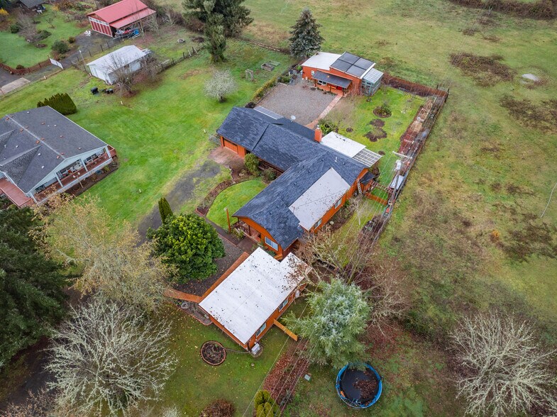 More Photos Of 909 Curry Rd, Roseburg Specialty For Sale