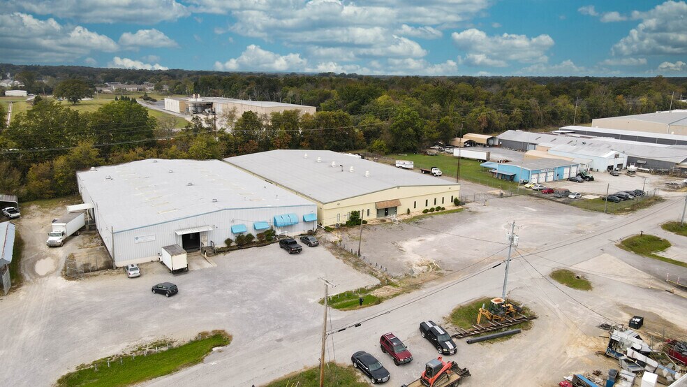 More Photos Of 3313 Sexton Rd SE, Decatur Manufacturing For Lease