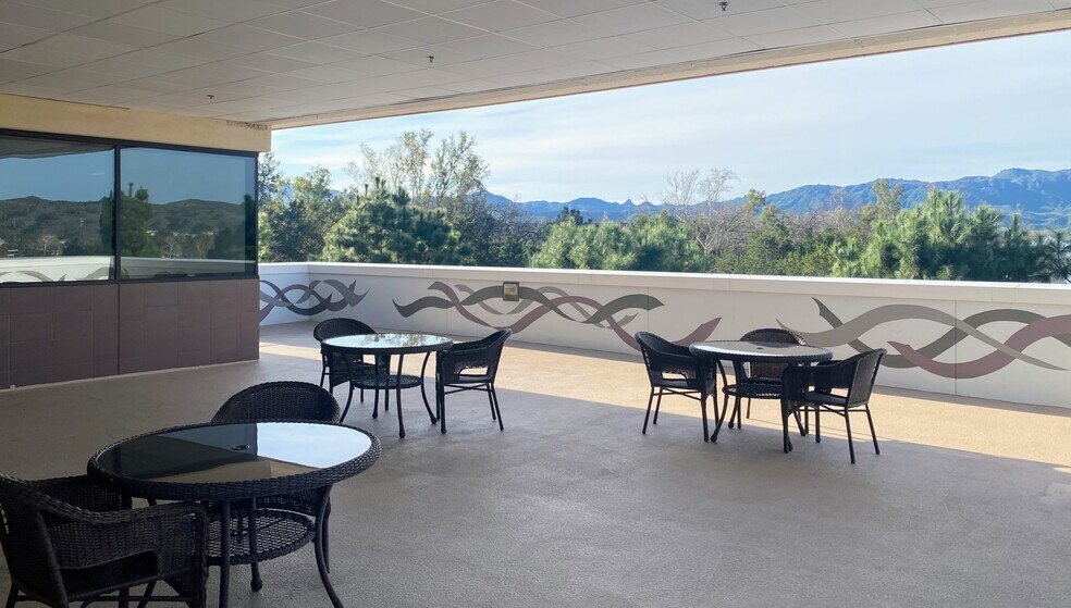 More Photos Of 4165-4195 E Thousand Oaks Blvd, Westlake Village Office For Lease