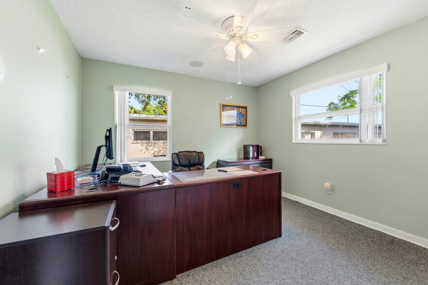 More Photos Of 130 Pinellas Way N, Saint Petersburg Office For Sale