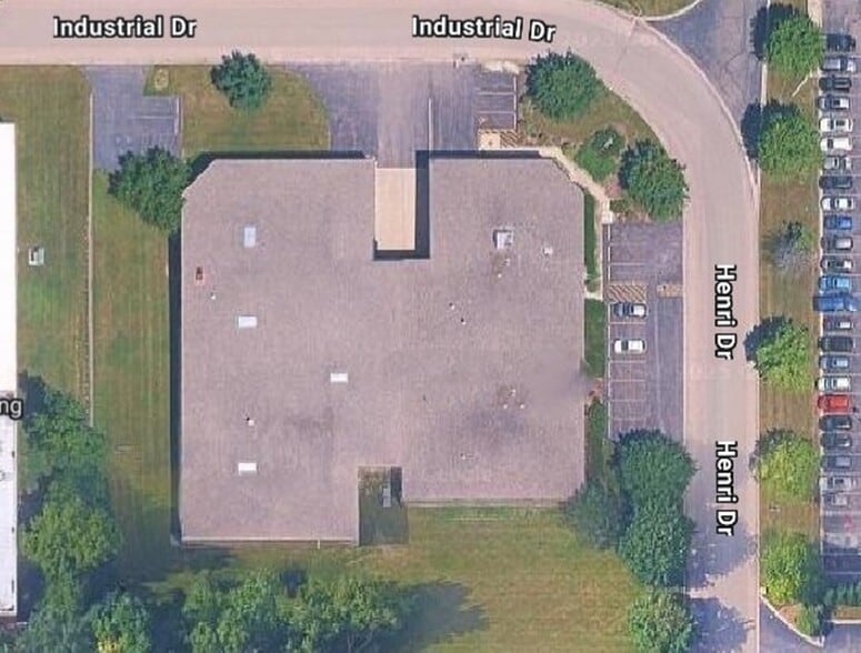 More Photos Of 290 Industrial Dr, Wauconda Warehouse For Sale