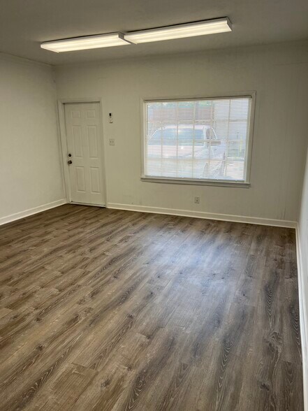 More Photos Of 1806 Hayward Ave, Chesapeake Loft Creative Space For Lease