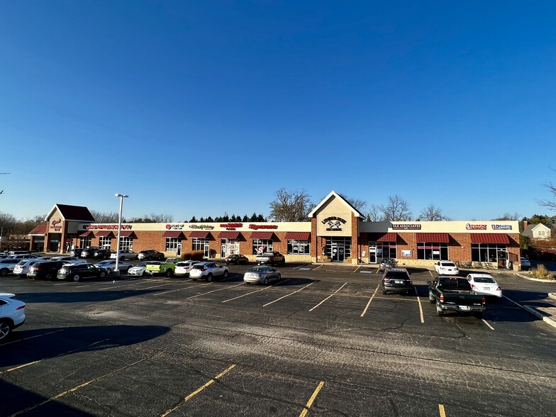 Primary Photo Of 210-240 Peterson Rd, Libertyville Storefront For Lease