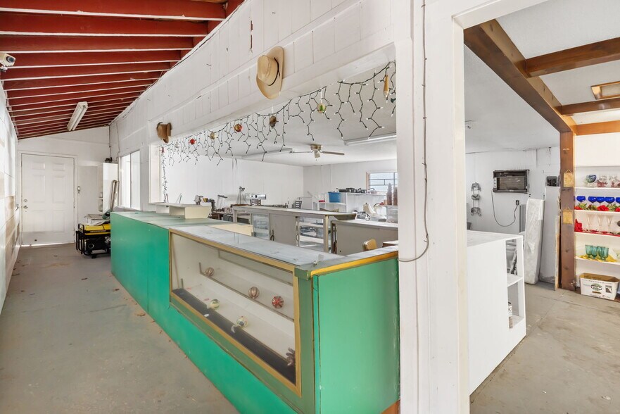 More Photos Of 6162 US Highway 160, Theodosia Restaurant For Sale