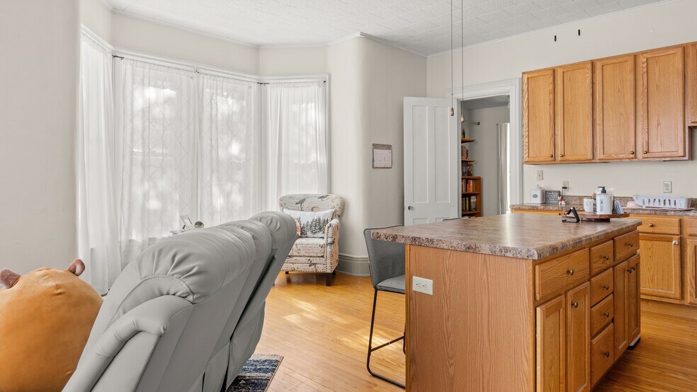 More Photos Of 465 Chapel St, Lee Apartments For Sale