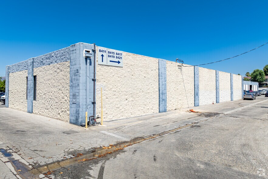 More Photos Of 8411-8421 Canoga Ave, Canoga Park Unknown For Lease