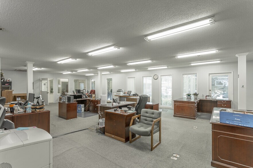 More Photos Of 4808 Hixson Pike, Hixson Office For Sale