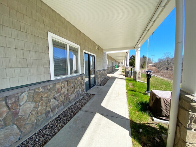 More Photos Of 19 Bridge St, Kittery Coworking Space