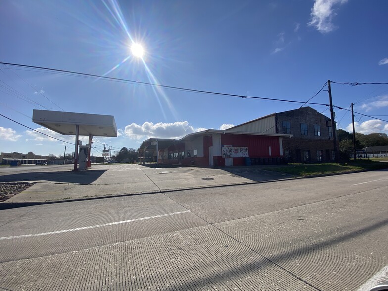 More Photos Of 6050 39th St, Groves Storefront Retail Office For Sale