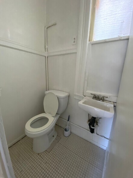 More Photos Of 630 York, Vallejo Apartments For Sale