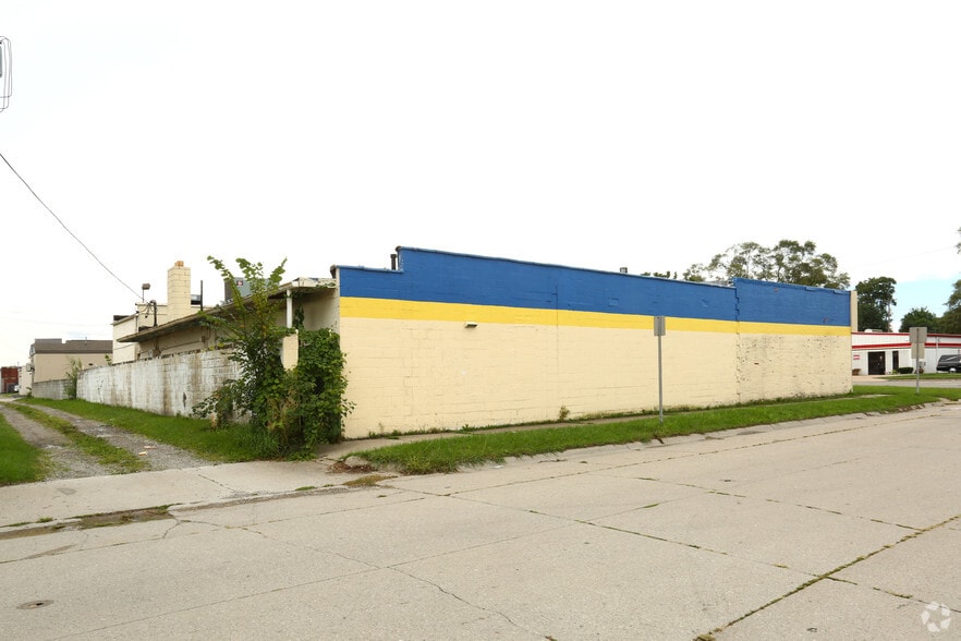 More Photos Of 18800 Dix Rd, Melvindale General Retail For Sale