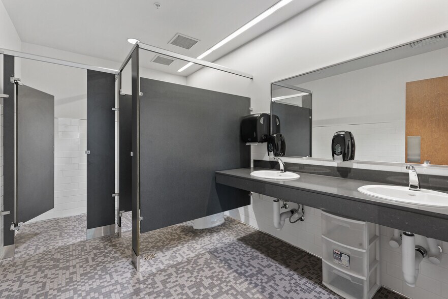 More Photos Of 1403-1405 W 2200 S, Salt Lake City Office For Lease