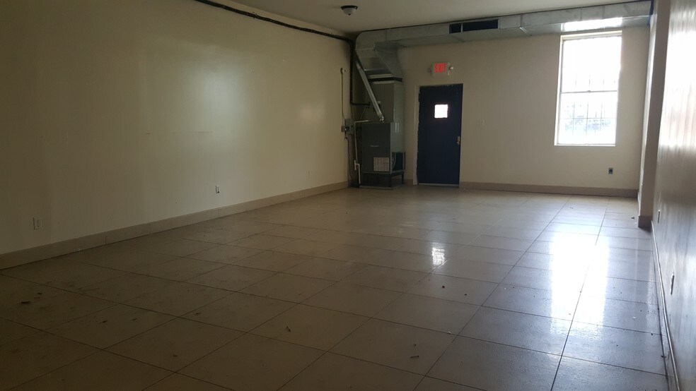 More Photos Of 27 Coffey St, Brooklyn Schools For Lease