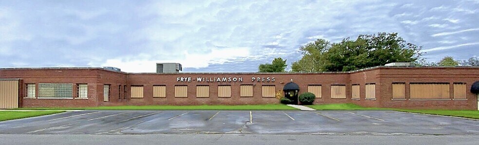 Primary Photo Of 901 N MacArthur Blvd, Springfield Warehouse For Lease