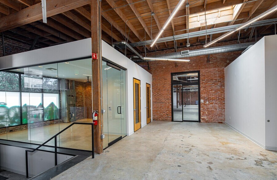 More Photos Of , Los Angeles Flex For Sale