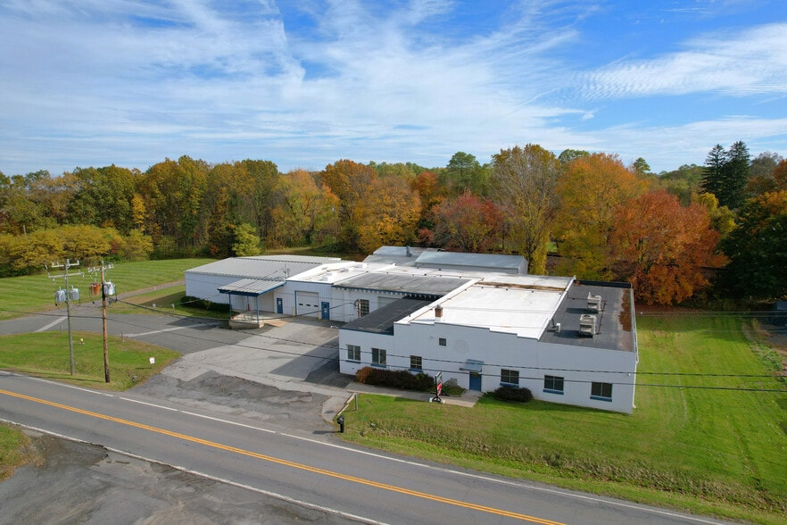 More Photos Of 180 Ushers Rd, Round Lake Warehouse For Sale