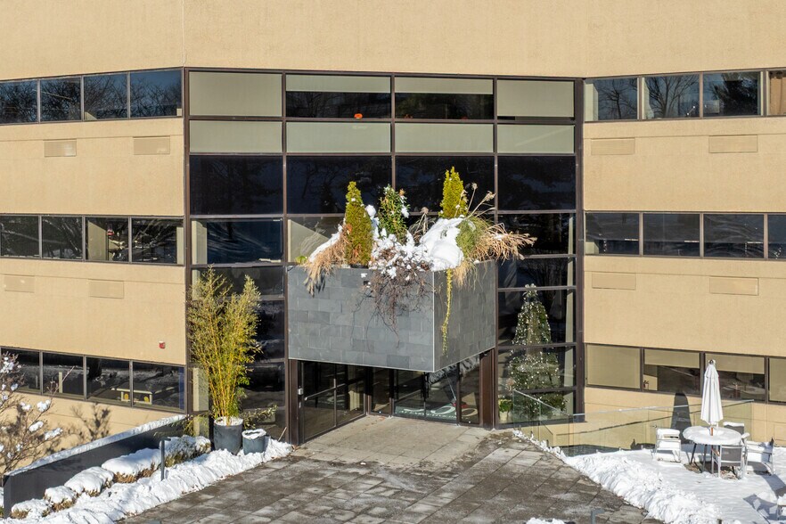 More Photos Of 300 Executive Dr, West Orange Office For Lease