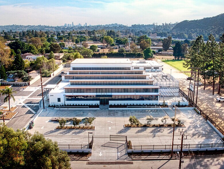 Primary Photo Of 4000-4010 Chevy Chase Dr, Los Angeles Unknown For Lease