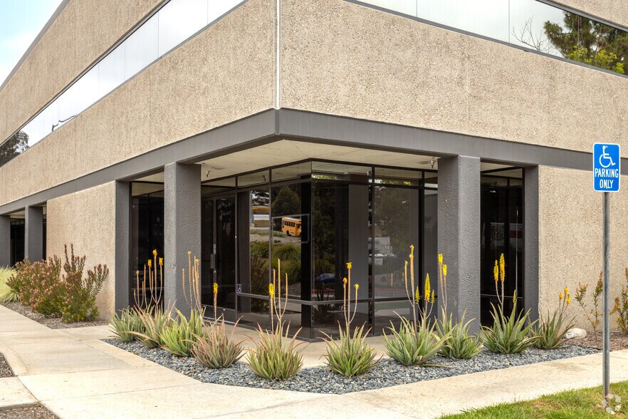 More Photos Of 8320 Camino Santa Fe, San Diego Manufacturing For Lease