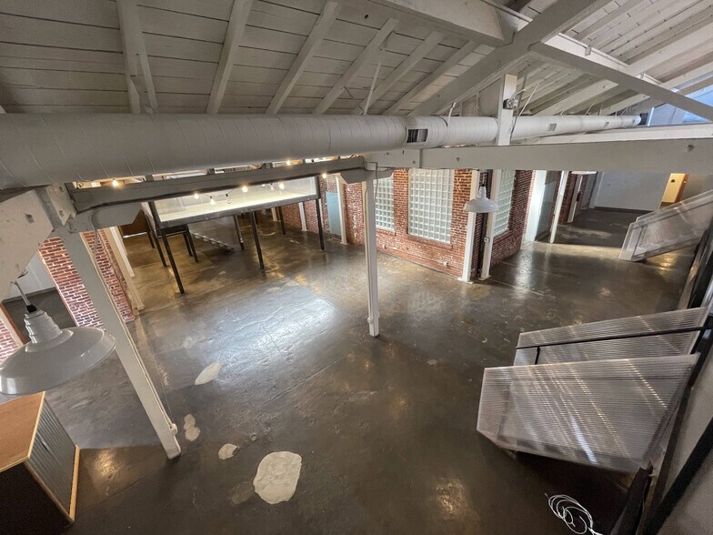 More Photos Of 2662-2684 Lacy St, Los Angeles Loft Creative Space For Lease