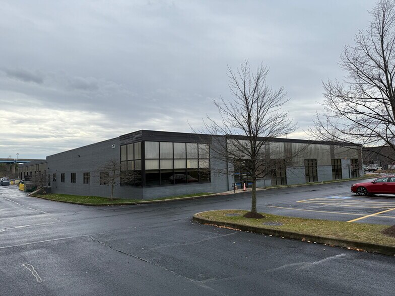 More Photos Of 307 23rd Street Ext, Sharpsburg Industrial For Lease