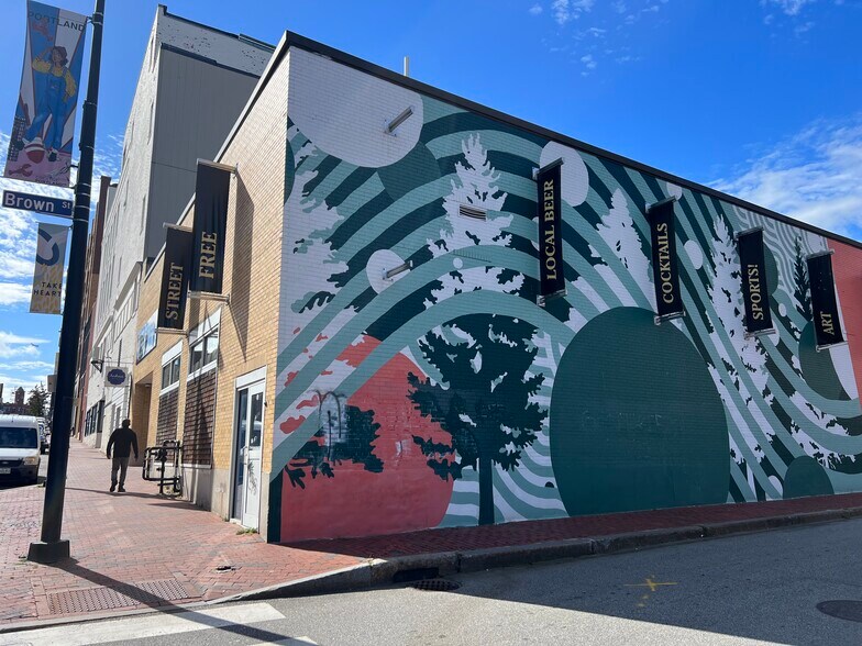 More Photos Of 77 Free St, Portland Restaurant For Lease