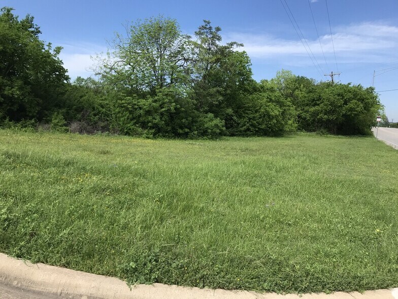 More Photos Of 4000 Campus Dr, Fort Worth Land For Sale