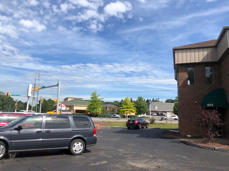 More Photos Of 501 Valleybrook Rd, McMurray Loft Creative Space For Lease