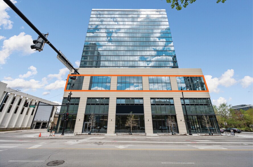 Primary Photo Of 808 N Cleveland Ave, Chicago Unknown For Lease