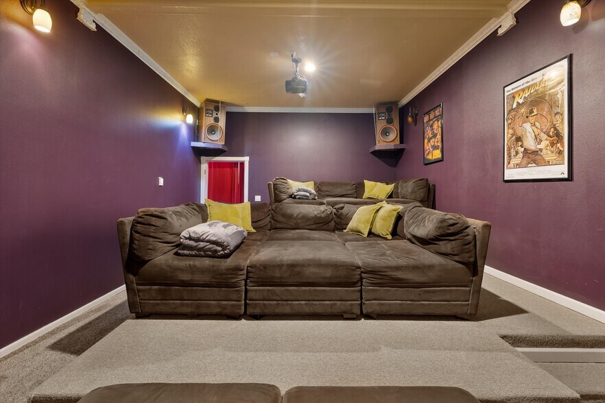 More Photos Of 53345 Riverview Dr, La Pine Multifamily For Sale