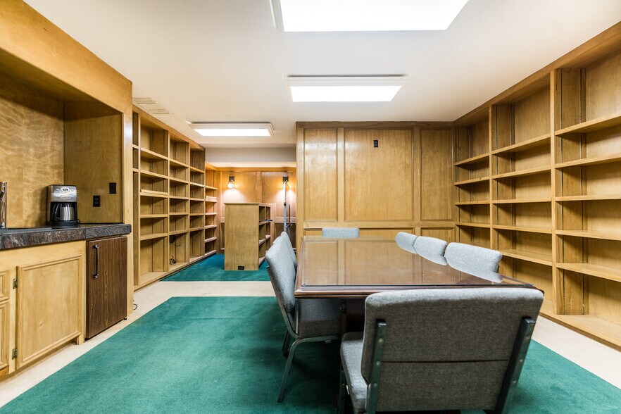 More Photos Of 622 Kempner, Galveston Loft Creative Space For Lease