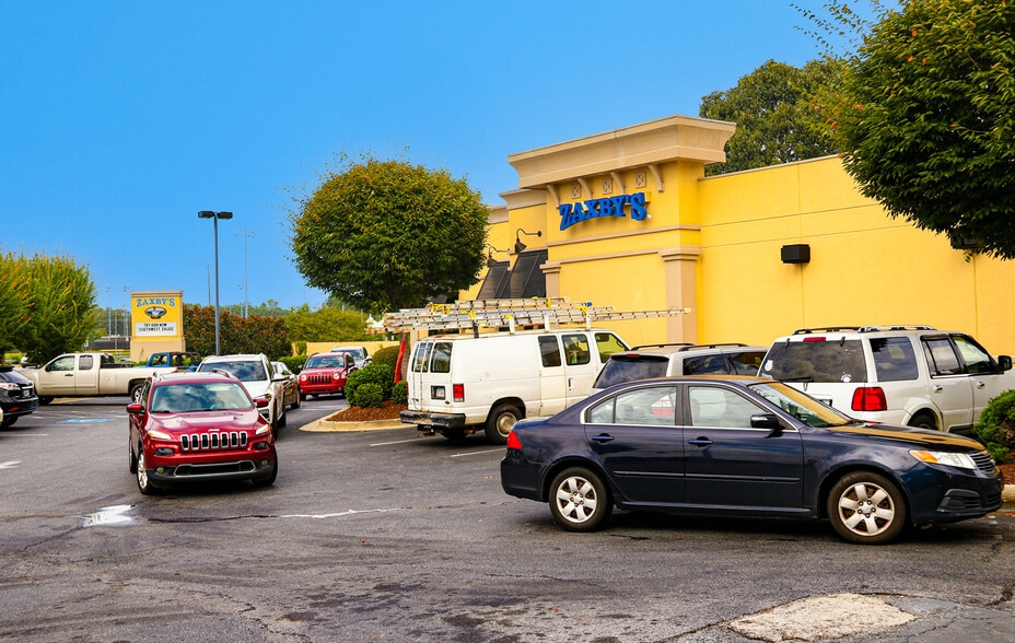 More Photos Of 750 NE Johnson Ferry Rd, Marietta Fast Food For Sale