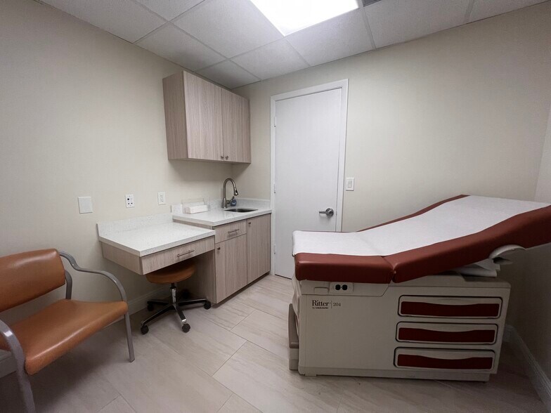 More Photos Of 1 SW 129th Ave, Pembroke Pines Medical For Lease