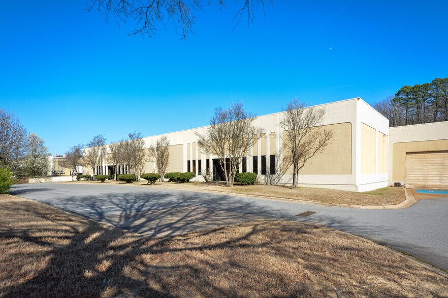 More Photos Of 1501 Westpark Dr, Little Rock Light Manufacturing For Lease