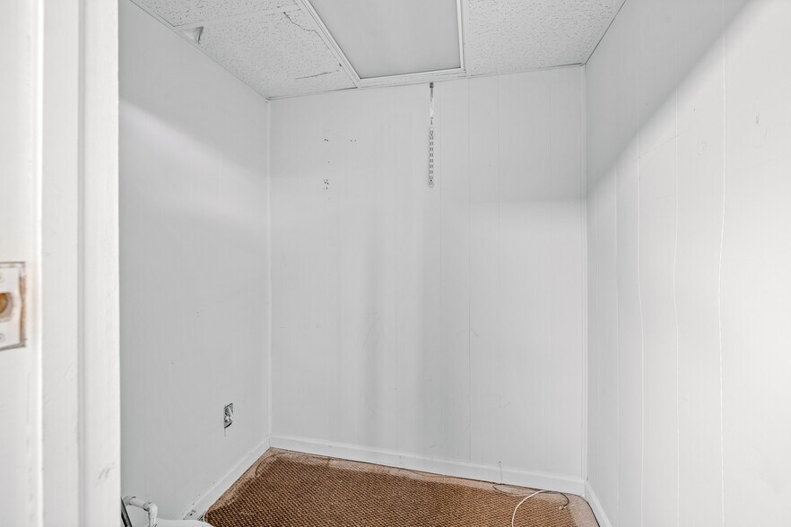 More Photos Of 503 E Spring St, Monroe Office Residential For Sale