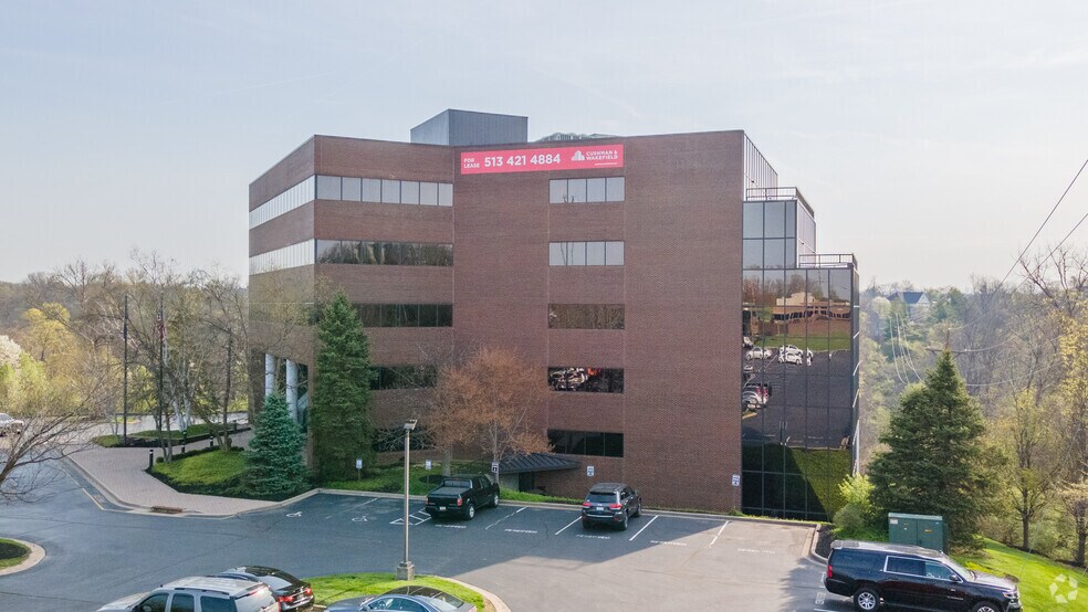 More Photos Of 250 Grandview Dr, Fort Mitchell Office For Lease